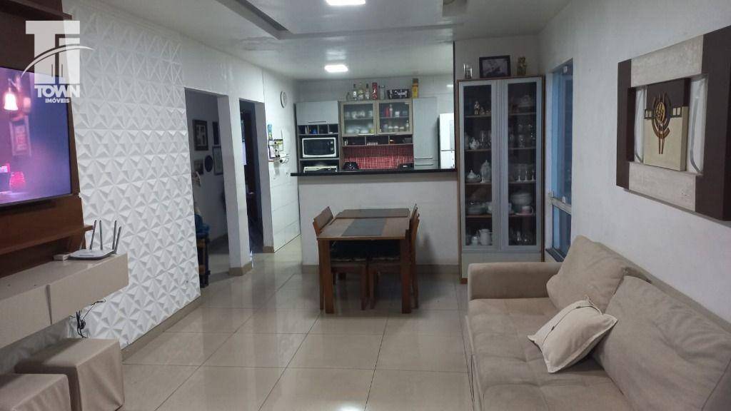 Casa com 3 dormitórios à venda, 213 m² por R$ 650.000,00 - Arsenal - São Gonçalo/RJ