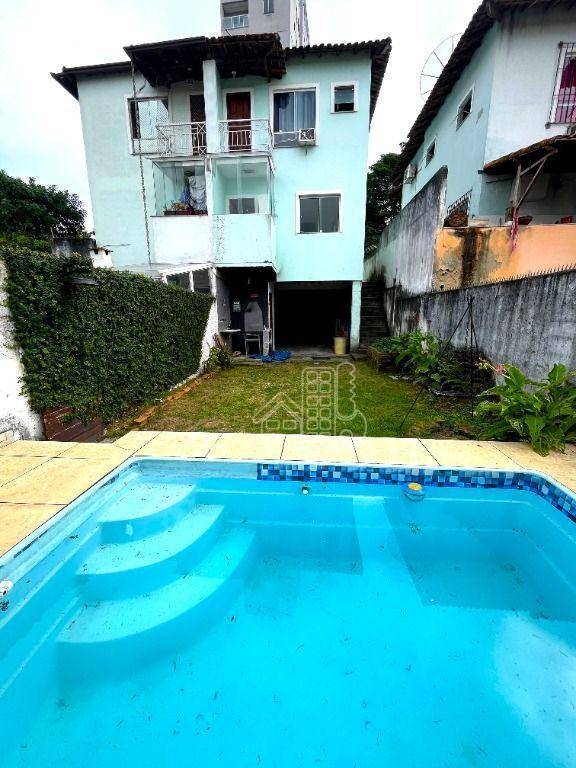 Casa com 2 dormitórios à venda, 150 m² por R$ 345.000,00 - Maria Paula - São Gonçalo/RJ