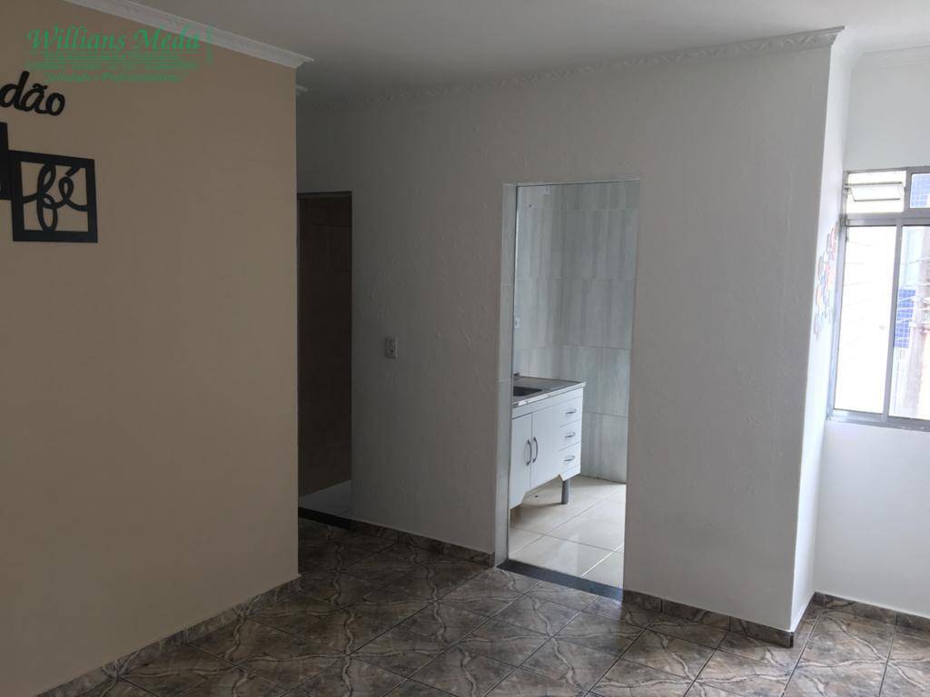 Apartamento com 2 dormitórios para alugar, 53 m² por R$ 730,00/mês - Jardim Célia - Guarulhos/SP