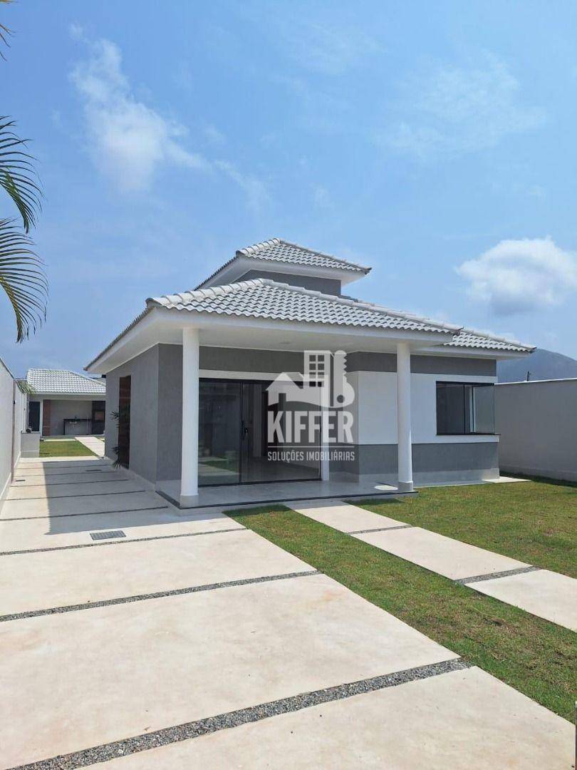 Casa com 3 dormitórios à venda, 124 m² por R$ 765.000,00 - Jardim Atlântico Leste (Itaipuaçu) - Maricá/RJ