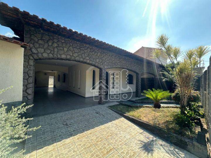 Casa com 4 quartos à venda, por R$ 825.000 - Manguerinha - Rio Bonito/RJ
