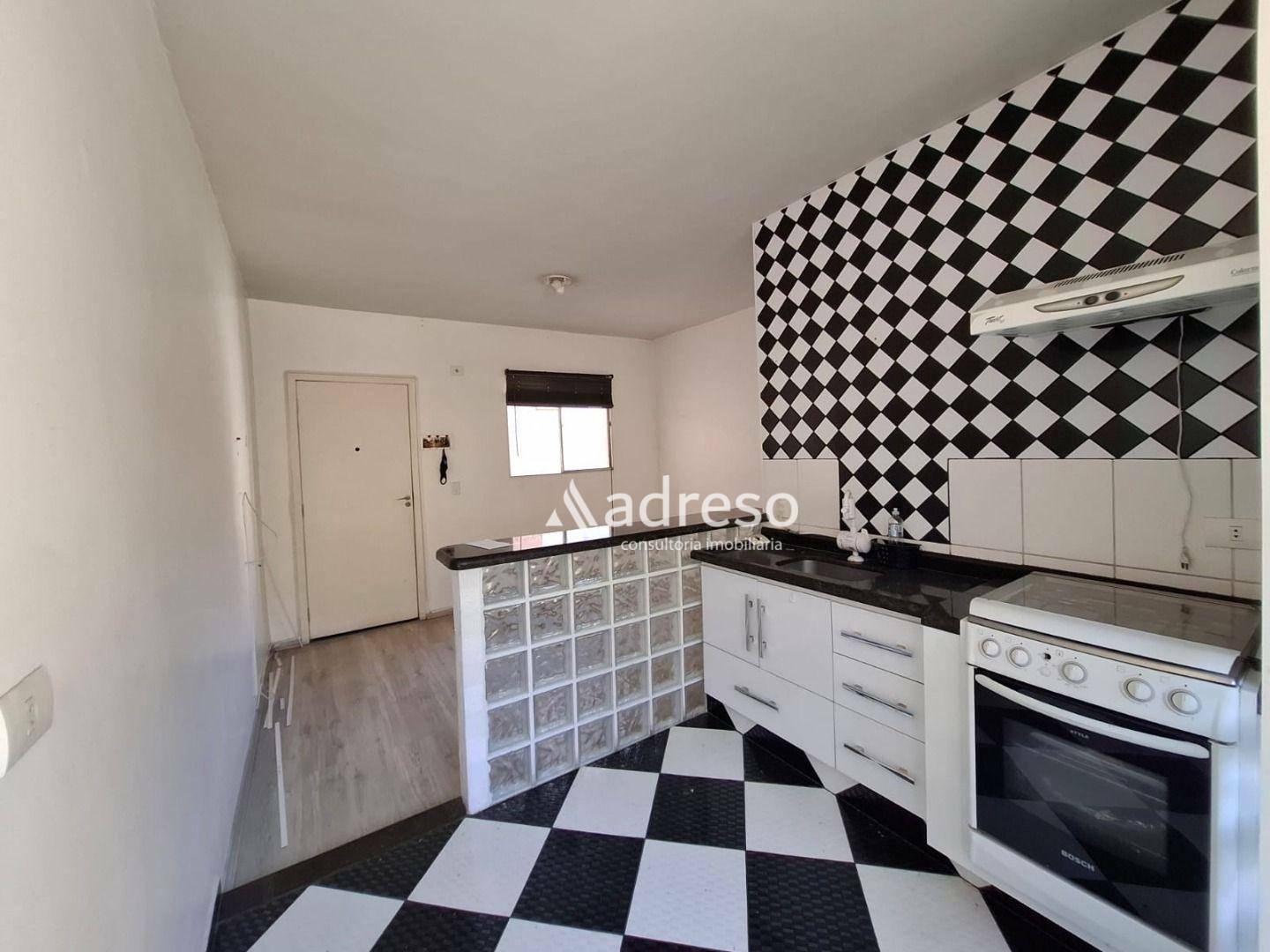 Apartamento com 2 dormitrios para alugar, 51 m por R$ 1.200,00/ms - Jardim Cruzeiro Gleba B - Mairinque/SP