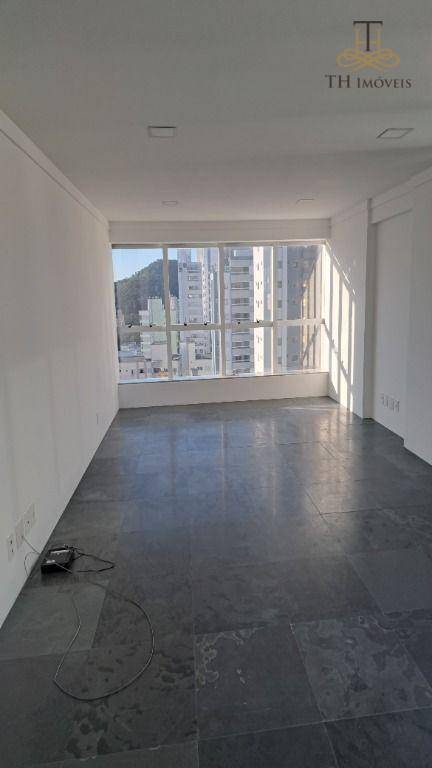 Sala para alugar, 43 m² por R$ 4.088,05/mês - Pioneiros - Balneário Camboriú/SC