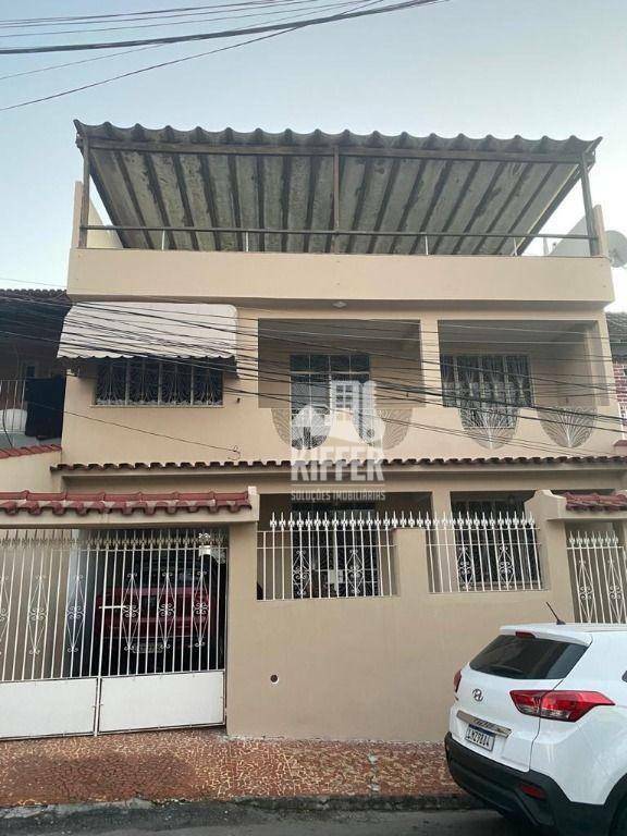 Casa com 4 quartos à venda, 286 m² por R$ 440.000 - Nova Cidade - São Gonçalo/RJ