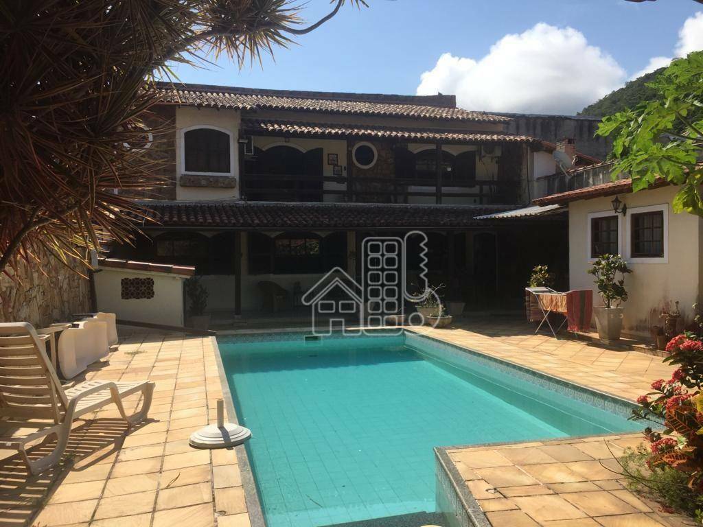 Casa com 2 dormitórios à venda, 268 m² por R$ 750.000,00 - Recanto de Itaipuaçu - Maricá/RJ