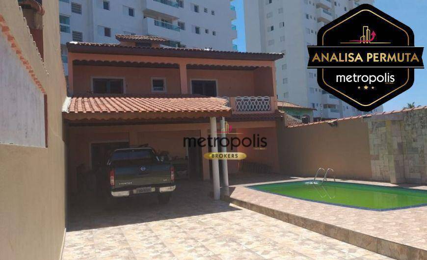 Sobrado com 4 dormitórios à venda, 246 m² por R$ 821.000,00 - Jardim Praia Grande - Mongaguá/SP