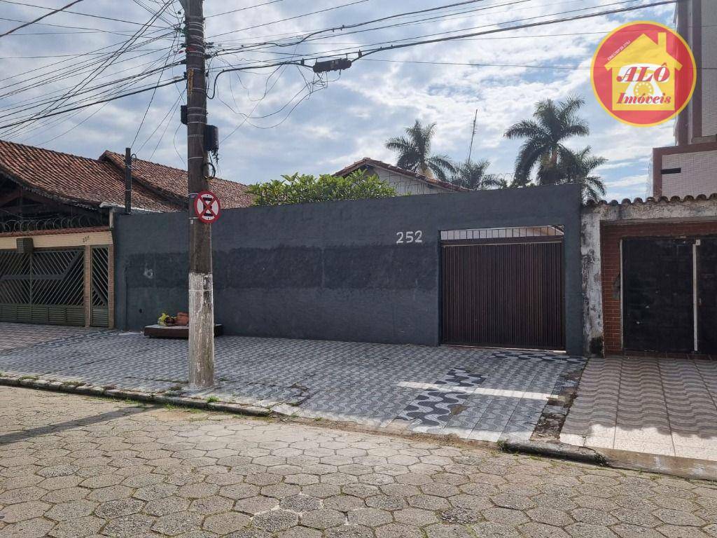 Casa com 3 quartos para alugar por R$ 6.500/mês - Vila Guilhermina - Praia Grande/SP