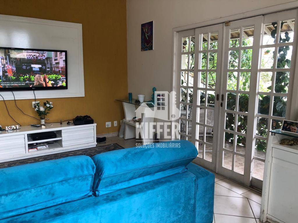 Casa com 3 quartos à venda, 210 m² por R$ 800.000 - Centro - Maricá/RJ