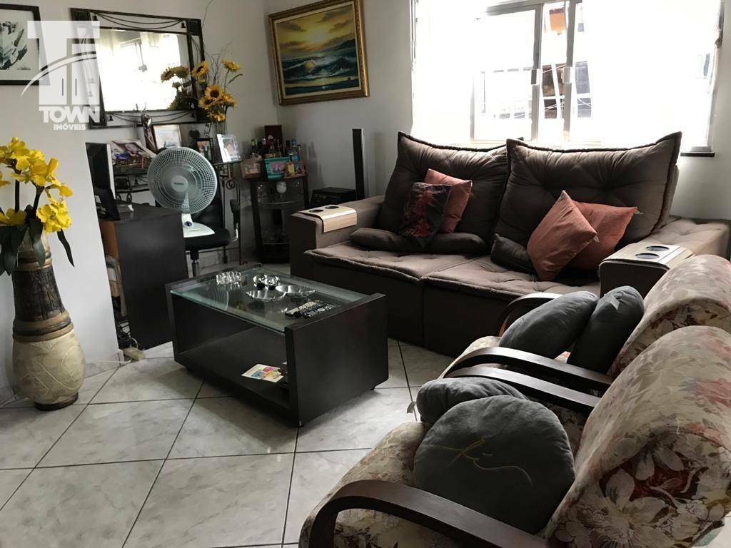 Casa com 6 dormitórios à venda, 200 m² por R$ 400.000,00 - Nova Cidade - São Gonçalo/RJ