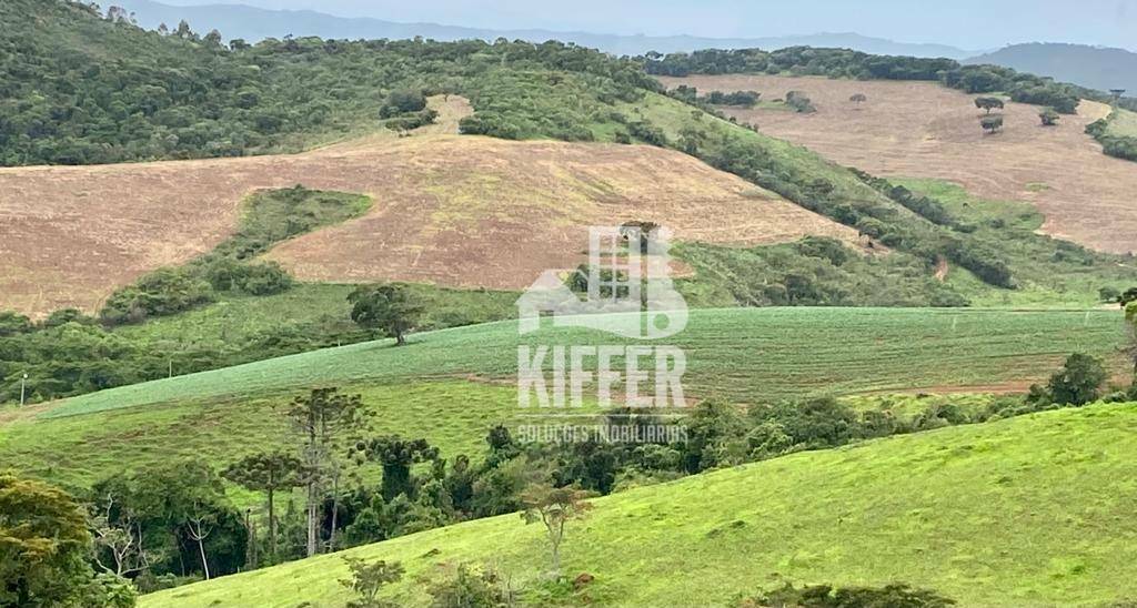 Fazenda com 3 suites à venda, 1740000 m² por R$ 3.250.000 - Aiuruoca - Aiuruoca/MG