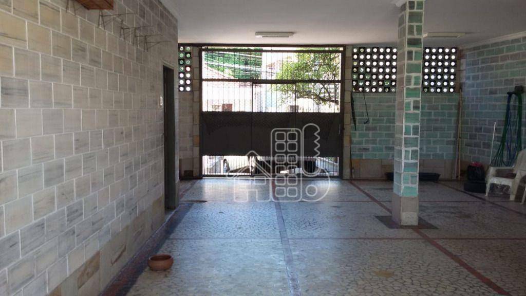 Casa com 4 dormitórios à venda, 369 m² por R$ 550.000,00 - Engenhoca - Niterói/RJ