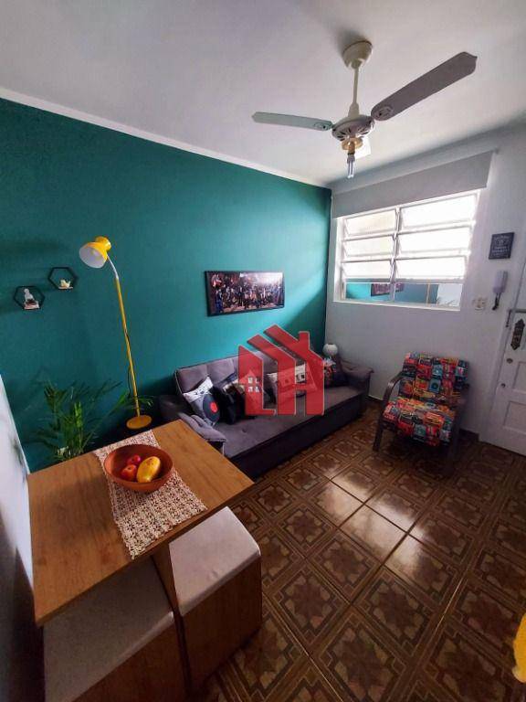 Apartamento com 2 dormitórios à venda, 65 m² por R$ 420.000,00 - Gonzaga - Santos/SP