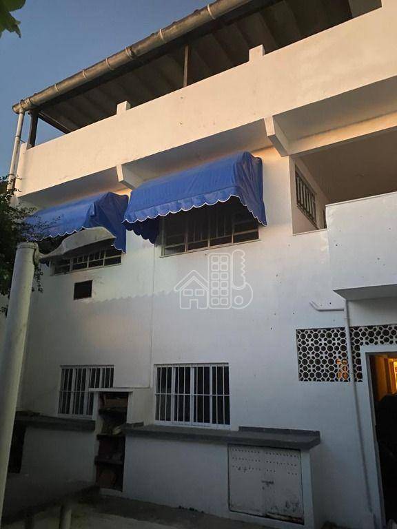 Casa com 4 quartos à venda, 286 m² por R$ 440.000 - Nova Cidade - São Gonçalo/RJ