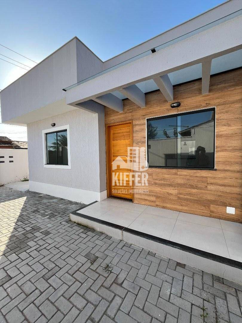 Casa com 2 dormitórios à venda, 75 m² por R$ 450.000,00 - Itaipuaçu - Maricá/RJ