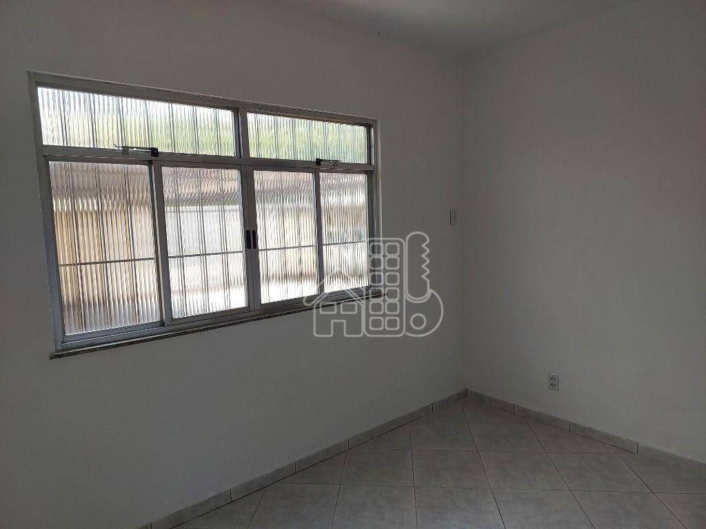 Apartamento com 2 dormitórios à venda, 60 m² por R$ 212.500,00 - Trindade - São Gonçalo/RJ