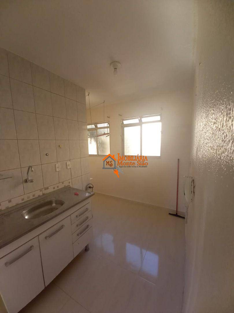Apartamento com 2 dormitórios à venda, 48 m² por R$ 180.000,00 - Jardim Santo Expedito - Guarulhos/SP