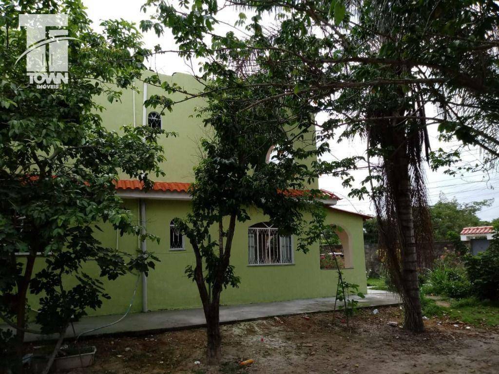 Casa com 2 dormitórios à venda, 100 m² por R$ 220.000 - Bom Retiro - São Gonçalo/RJ