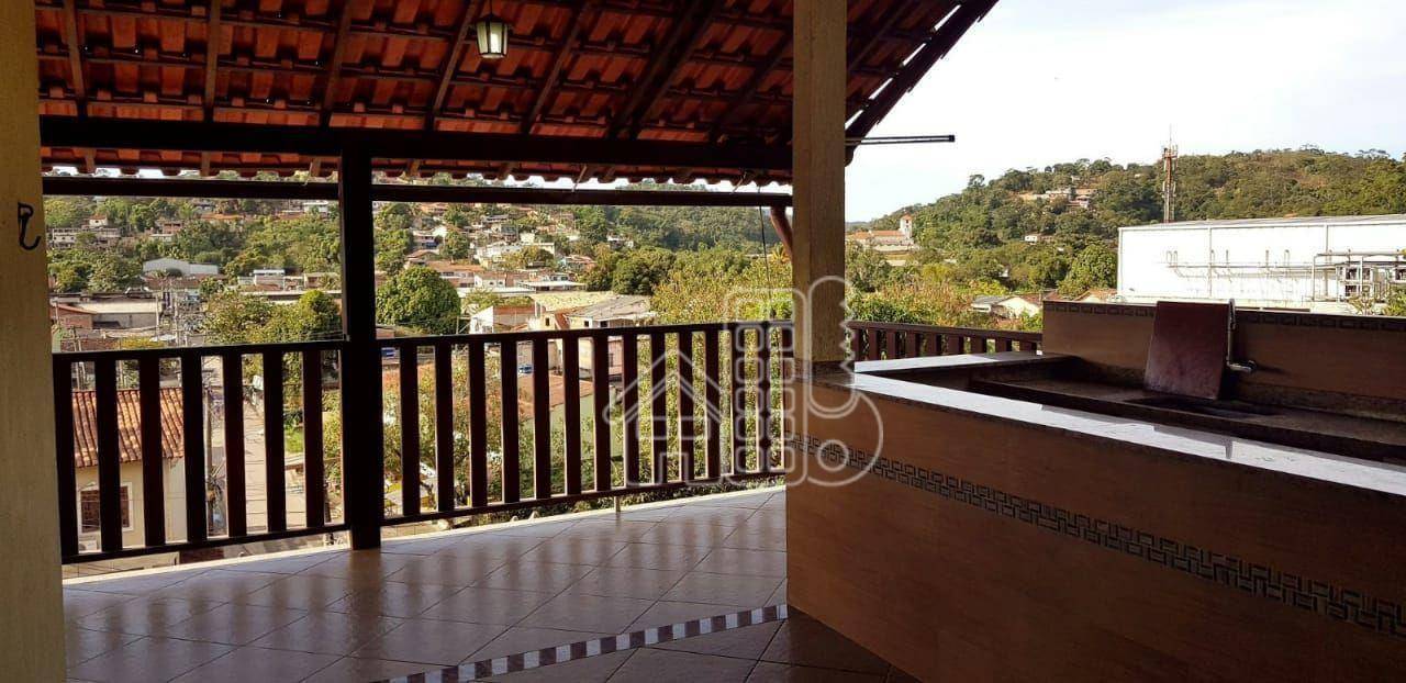 Casa com 3 dormitórios à venda, 240 m² por R$ 270.000,00 - Rio do Ouro - São Gonçalo/RJ