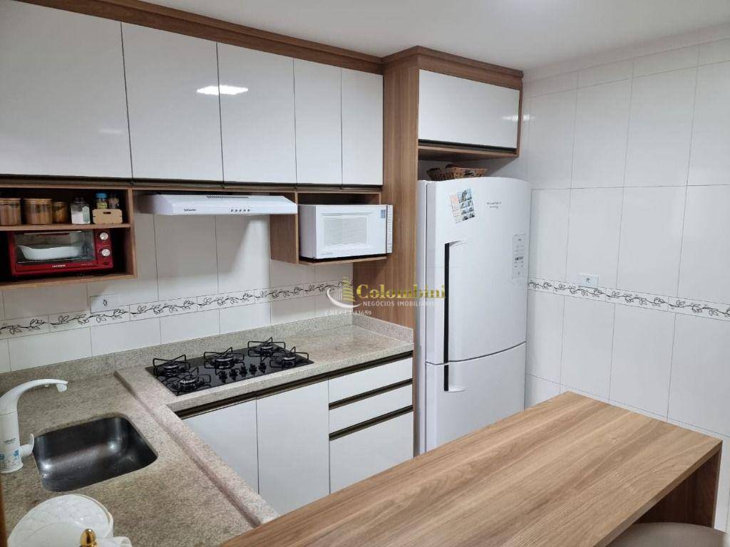 Sobrado com 2 dormitórios para alugar, 135 m² - Campestre - Santo André/SP