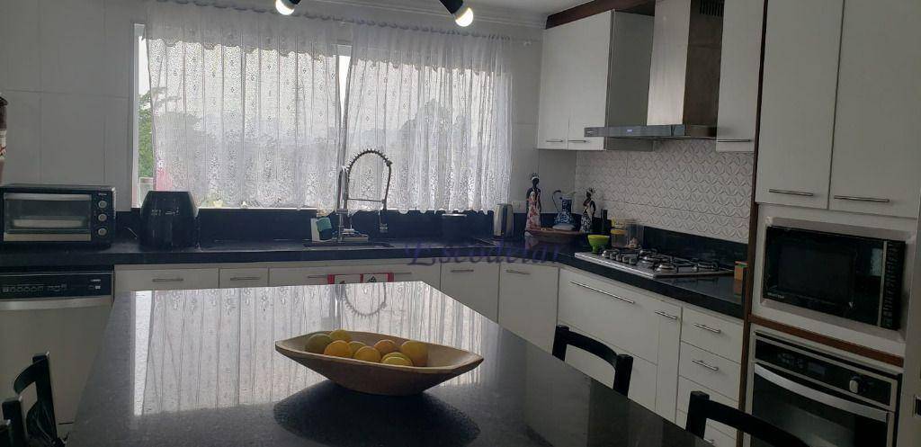 Sobrado com 3 dormitórios à venda, 200 m² por R$ 1.250.000,00 - Jardim Vila Galvão - Guarulhos/SP