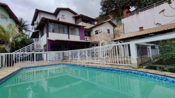 Casa com 4 dormitórios à venda, 343 m² por R$ 1.500.000,00 - Pendotiba - Niterói/RJ