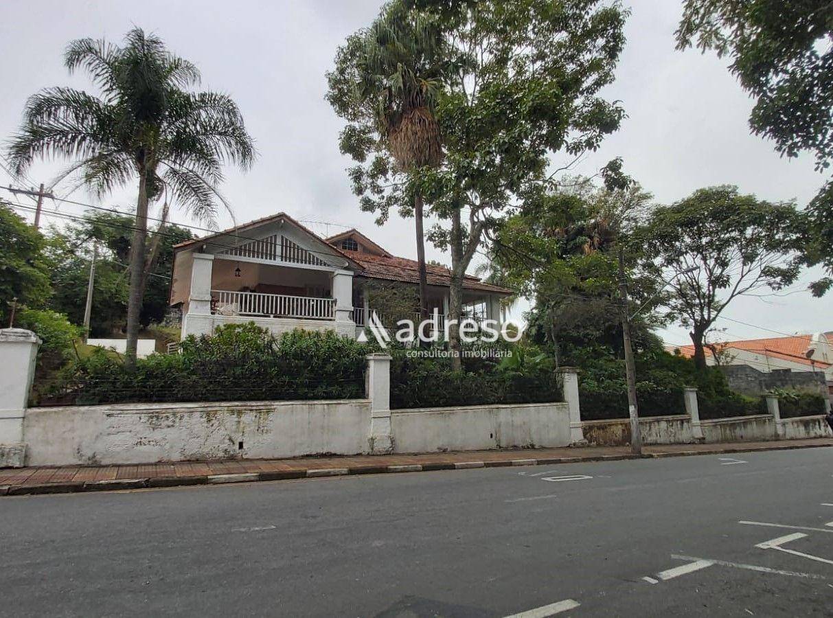 Casa trrea com 4 dormitrios para alugar, 200 m por R$ 15.000/ms - Centro - So Roque/SP