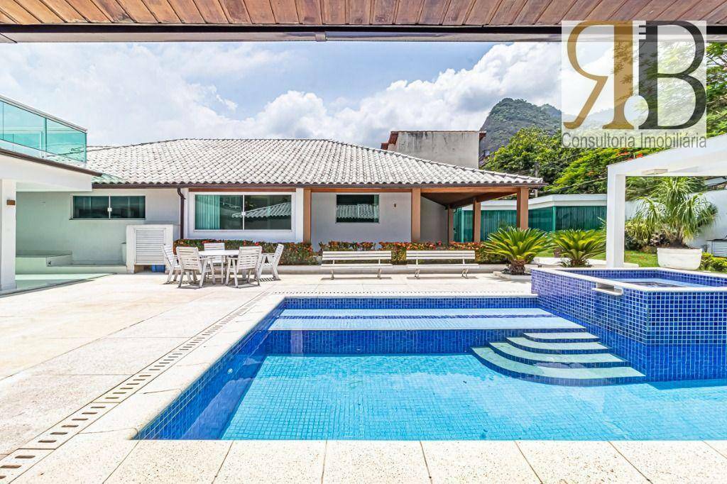 CA1775 - Casa com 4 dormitórios à venda, 720m² de terreno por R$ 2.900.000 - Freguesia (Jacarepaguá) - Rio de Janeiro/RJ