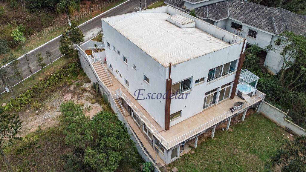 Casa com 5 dormitórios à venda, 400 m² por R$ 2.640.000,00 - Condomínio Suíça da Cantareira - Mairiporã/SP