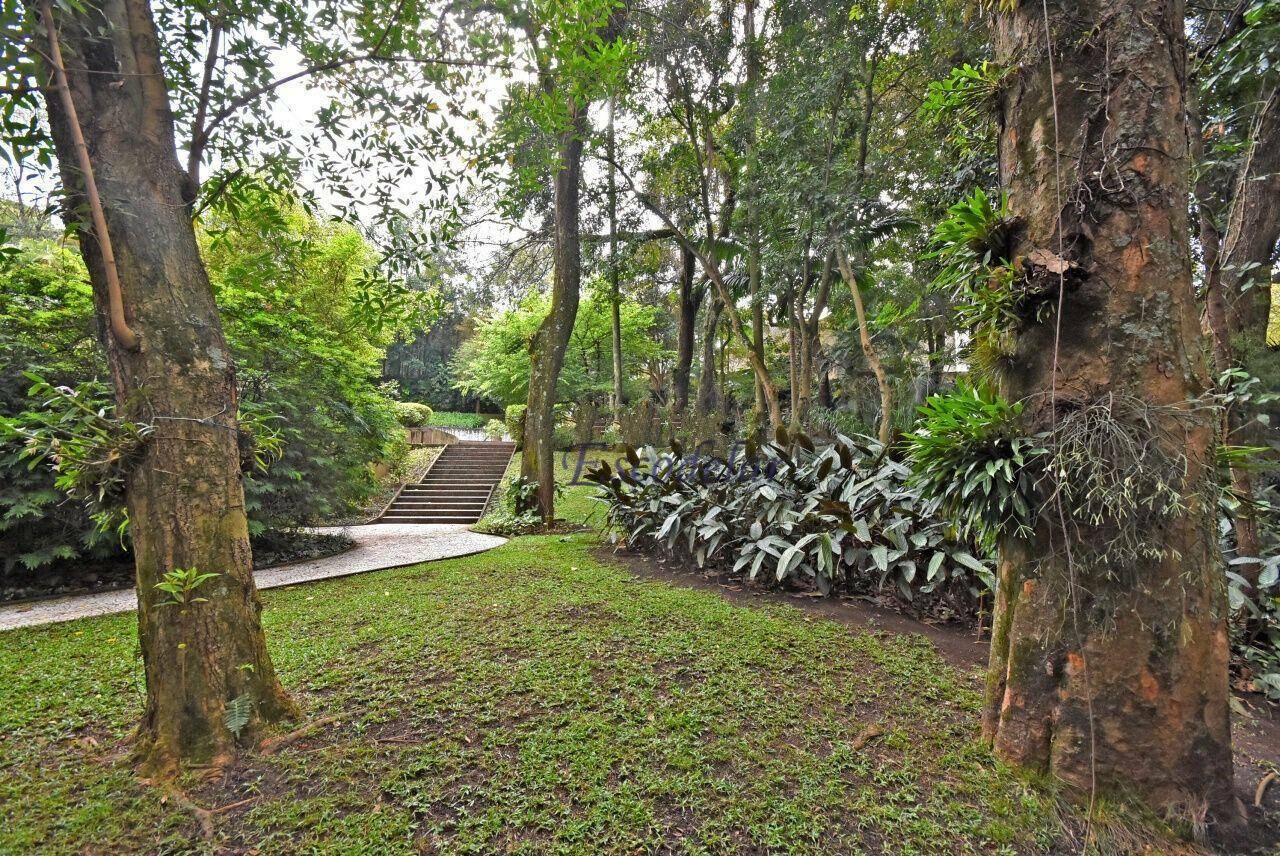 Casa para comprar com 3 quartos(3 suítes), 976 m², muito verde -  Cidade Jardim, São Paulo/SP