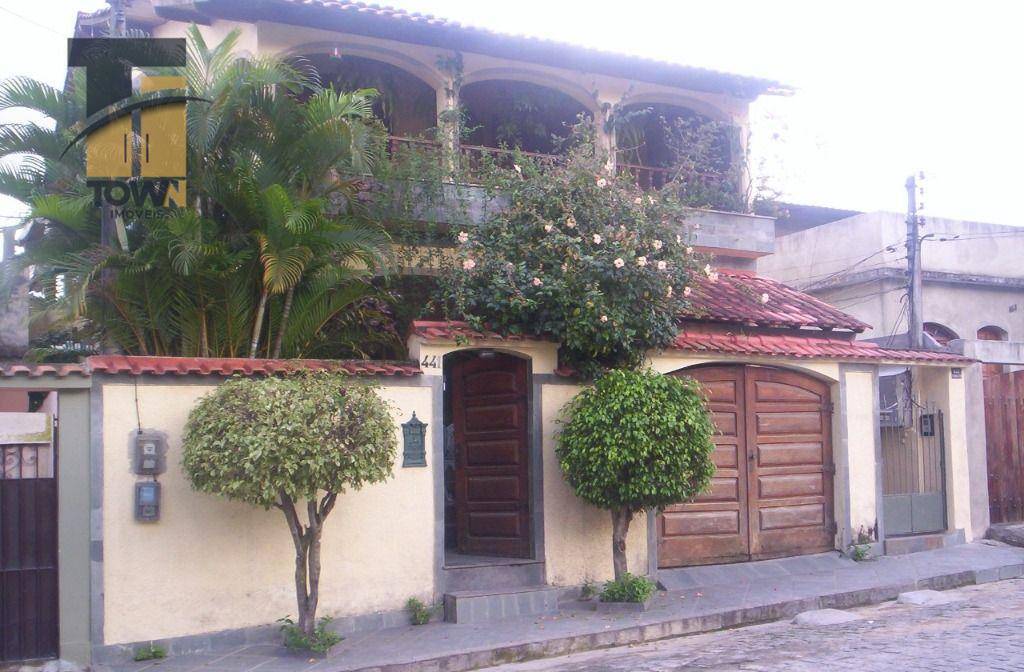 Casa com 4 dormitórios à venda, 235 m² por R$ 650.000,00 - Parada 40 - São Gonçalo/RJ