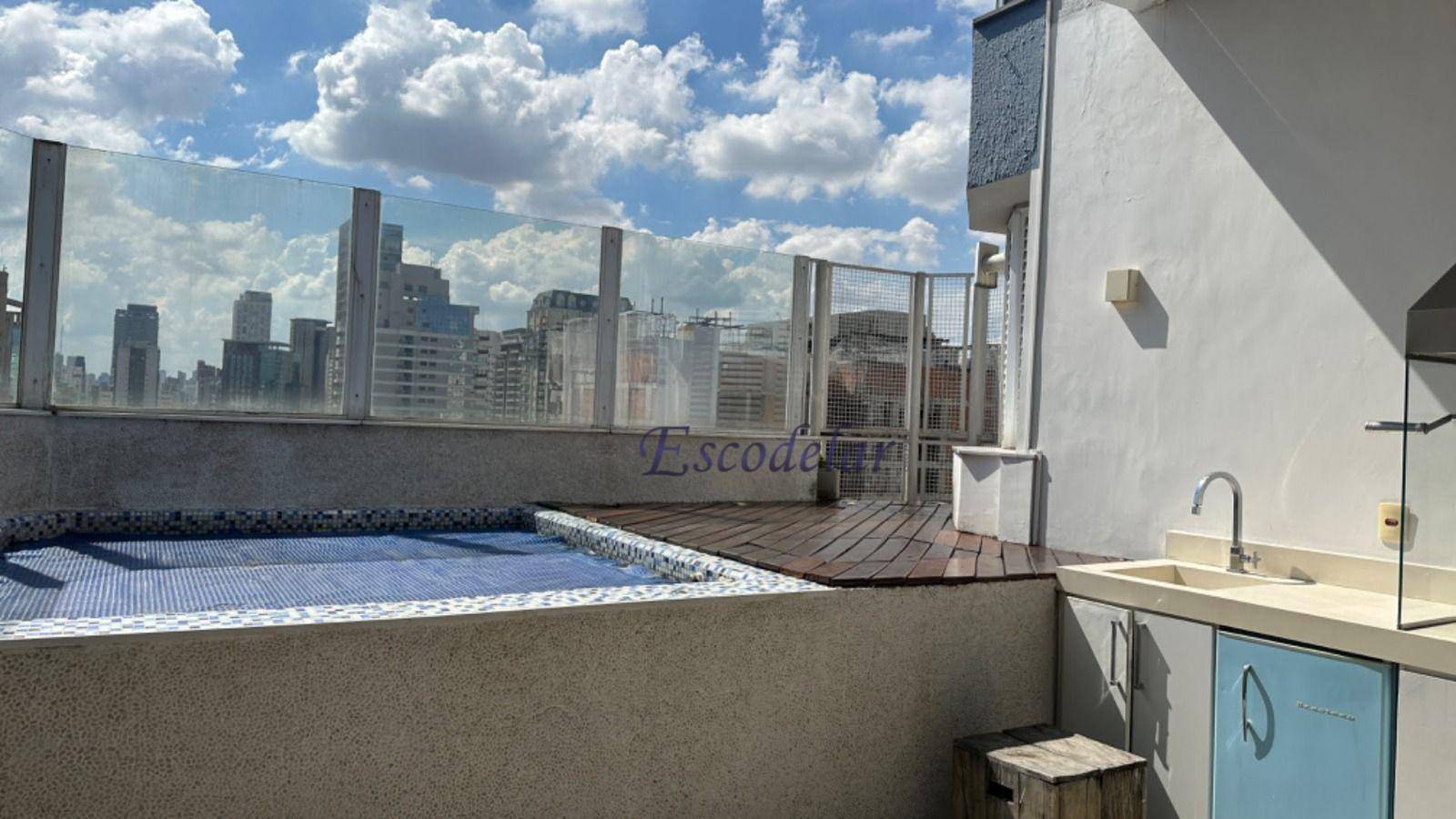 Cobertura com 3 dormitórios à venda, 250 m² por R$ 4.750.000,00 - Vila Nova Conceição - São Paulo/SP