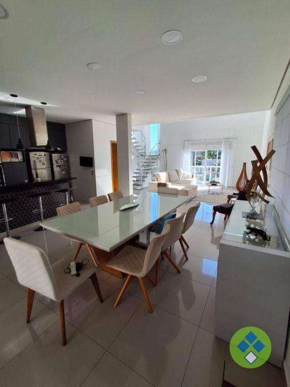 Sobrado com 3 dormitórios à venda, 273 m² por R$ 1.950.000 - New Ville - Santana de Parnaíba/SP