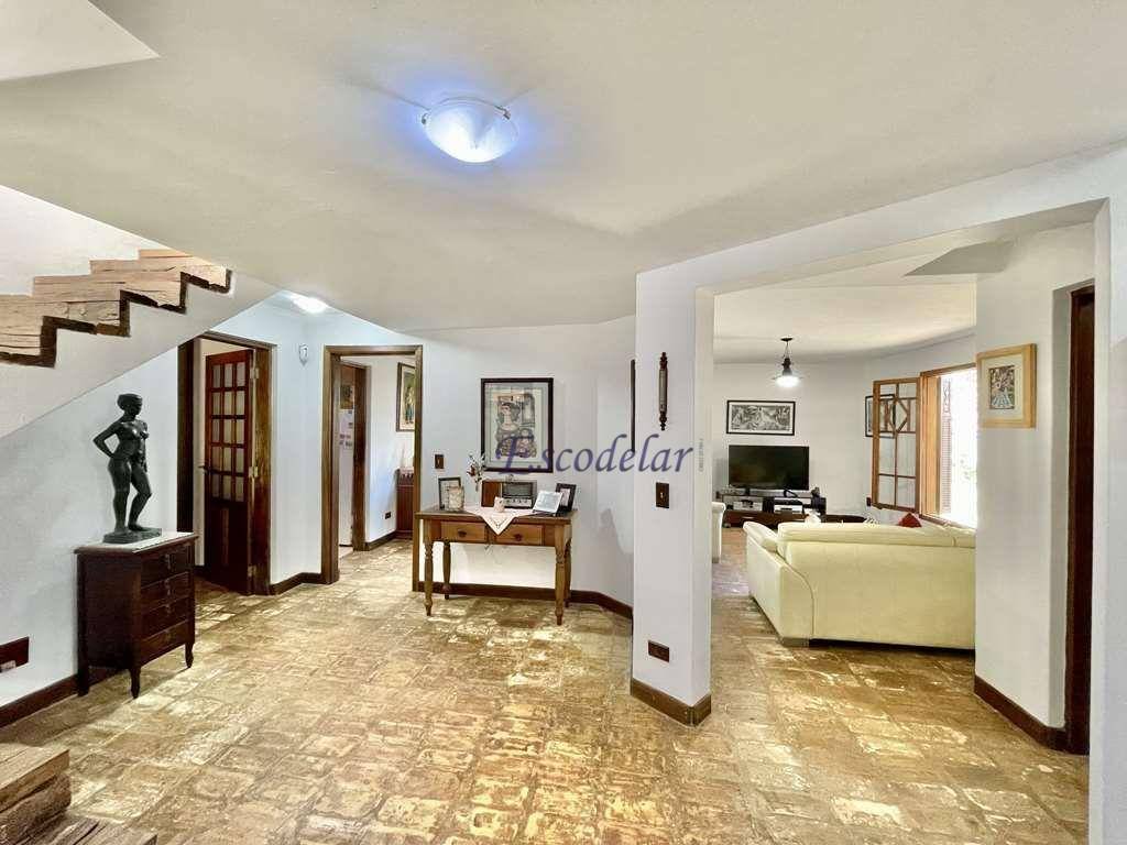 Casa com 4 dormitórios à venda, 478 m² por R$ 1.760.000,00 - Vila Real Moinho Velho - Embu das Artes/SP