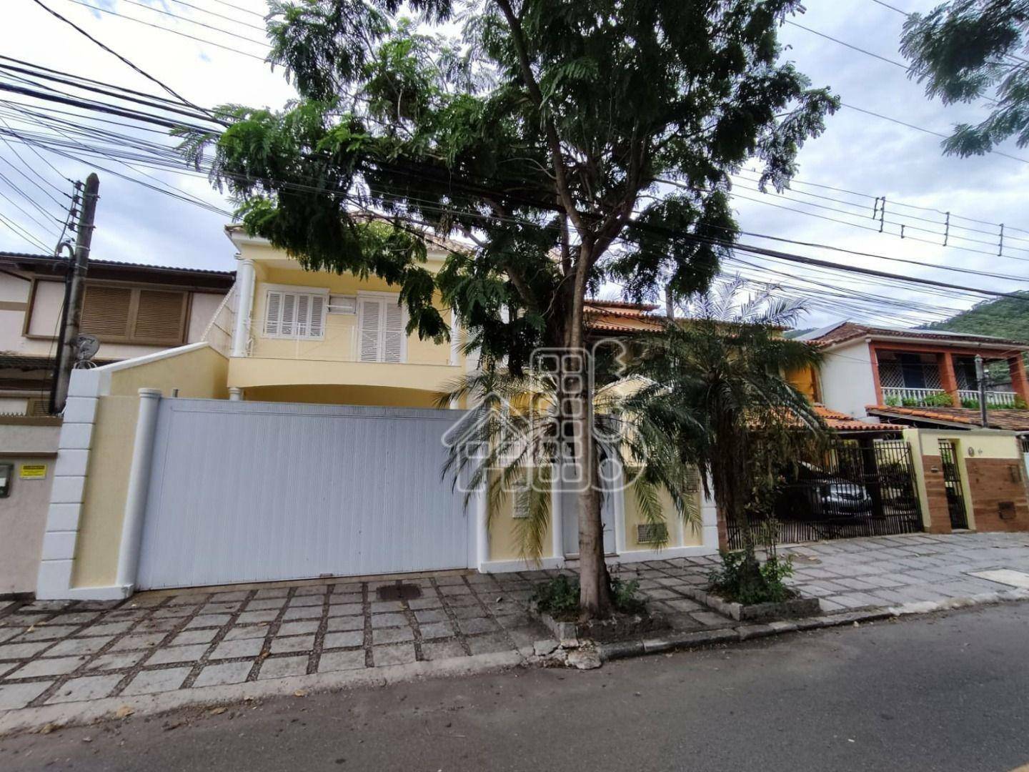 Casa com 4 quartos à venda, 325 m² por R$ 2.000.000 - São Francisco - Niterói/RJ