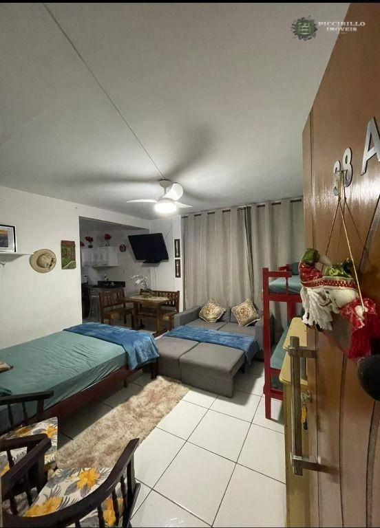 Kitnet com 1 dormitório à venda, 38 m² por R$ 195.000 - Guilhermina - Praia Grande/SP