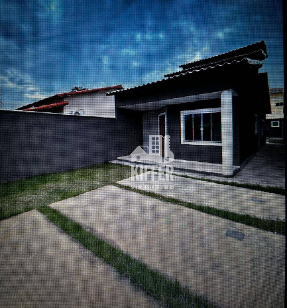 Casa com 2 dormitórios à venda, 100 m² por R$ 450.000,00 - Jardim Atlântico Leste (Itaipuaçu) - Maricá/RJ