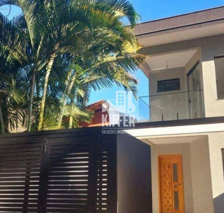 Casa com 4 quartos à venda, 150 m² por R$ 1.200.000 - Peixoto - Niterói/RJ