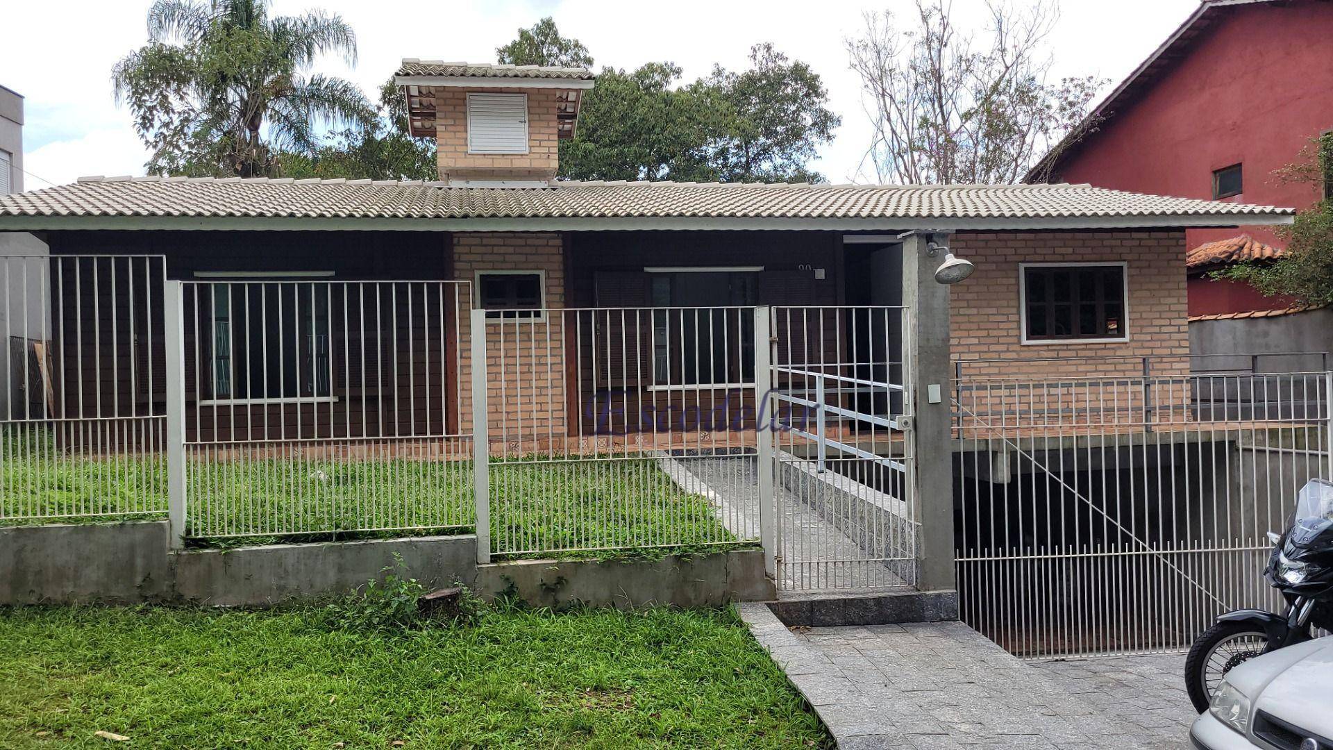 Casa com 3 dormitórios à venda, 200 m² por R$ 1.150.000,00 - Alpes da Cantareira - Mairiporã/SP