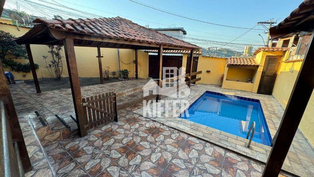 Casa com 3 quartos à venda, 120 m² por R$ 345.000 - Sete Pontes - São Gonçalo/RJ