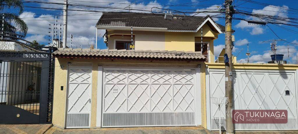 Sobrado com 3 dormitórios à venda, 192 m² por R$ 1.190.000,00 - Vila Galvão - Guarulhos/SP