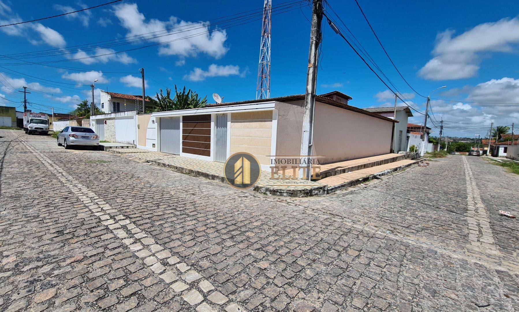 Casa com 3 quartos sendo 1 suíte à venda, 178 m² por R$ 290.000 - Boa Esperança - Parnamirim/RN