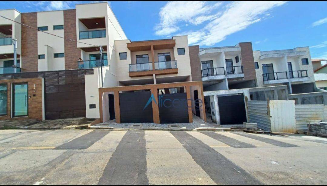 Casa com 3  quartos à venda, 104 m² por R$ 630.000 - Aeroporto - Juiz de Fora/MG