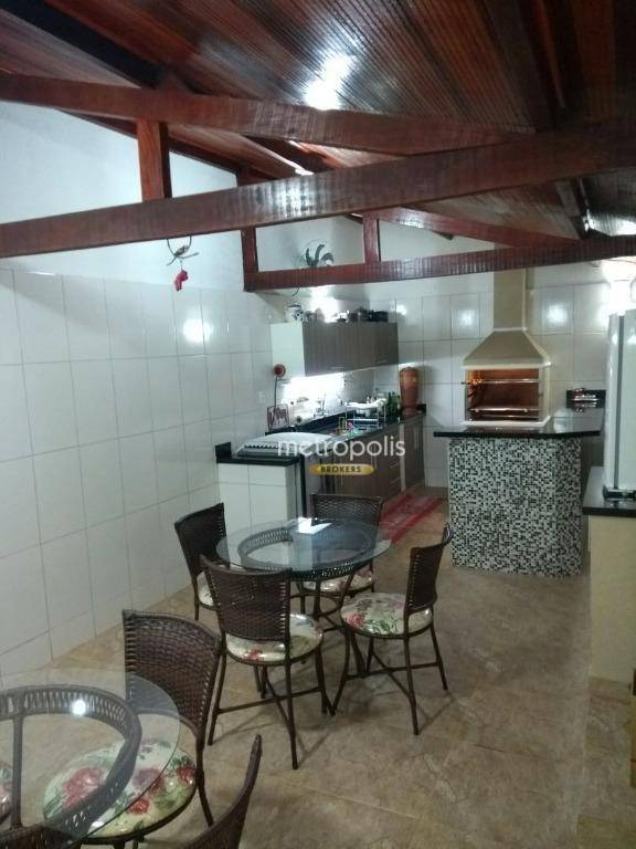 Sobrado com 3 dormitórios à venda, 300 m² por R$ 580.000,00 - Jardim Dom Henrique - Botucatu/SP