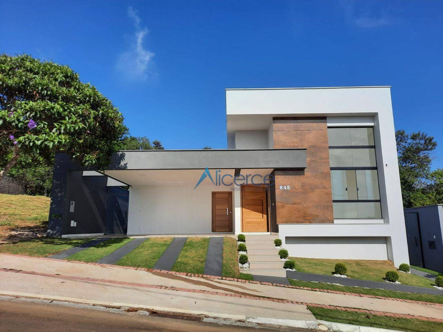 Casa à venda, 240 m² por R$ 1.390.000,00 - Residencial Alvim - Juiz de Fora/MG