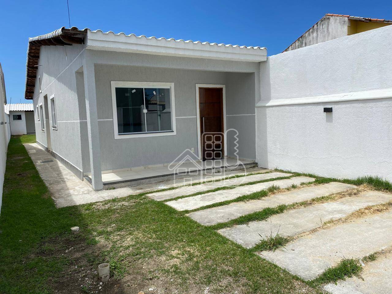 Casa com 2 dormitórios à venda, 70 m² por R$ 393.000,00 - Jardim Atlântico Central (Itaipuaçu) - Maricá/RJ