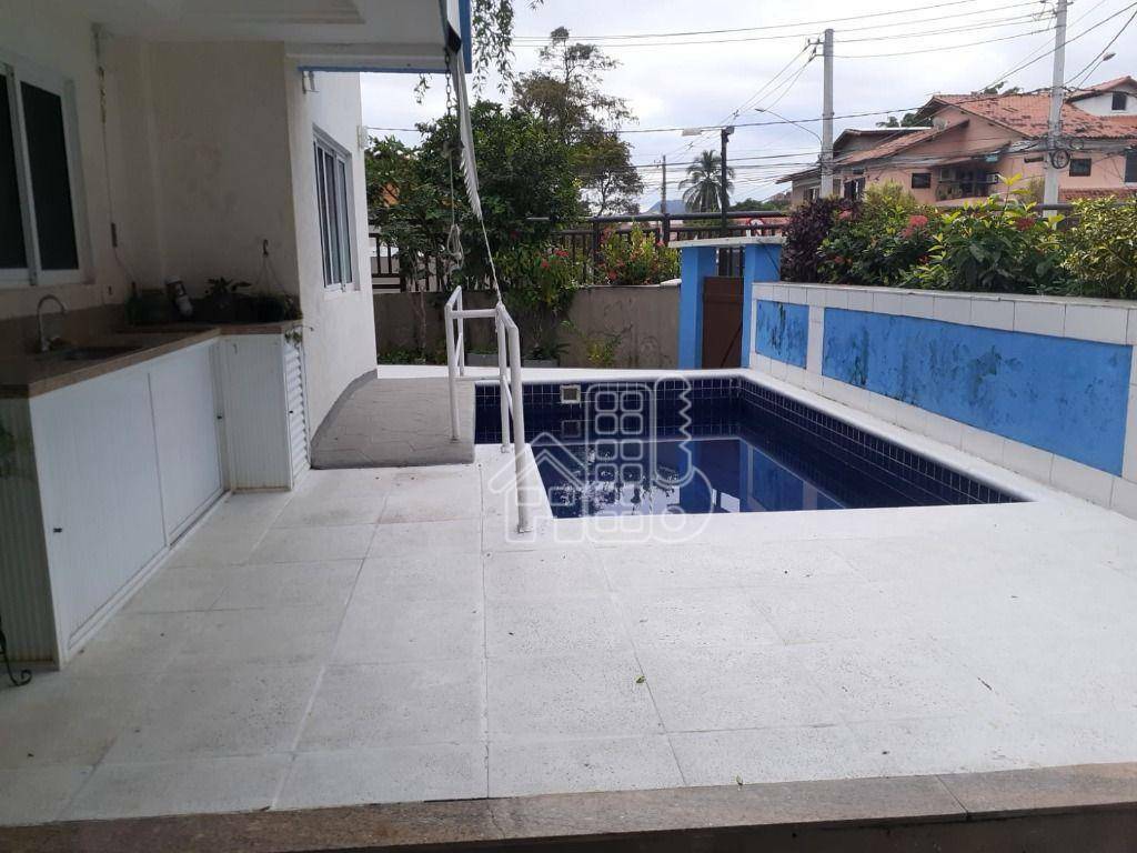 Casa com 3 dormitórios à venda, 220 m² por R$ 1.000.000,00 - Itaipu - Niterói/RJ