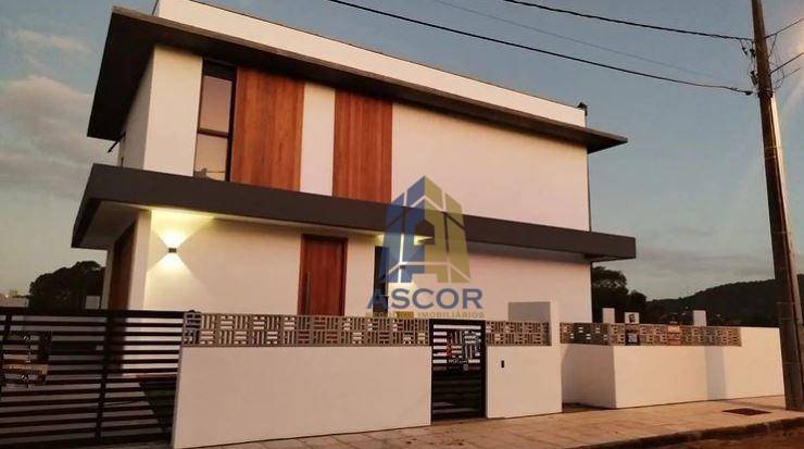 Casa com 3 dormitórios à venda, 134 m² por R$ 1.360.000,00 - Alto Ribeirão Leste - Florianópolis/SC