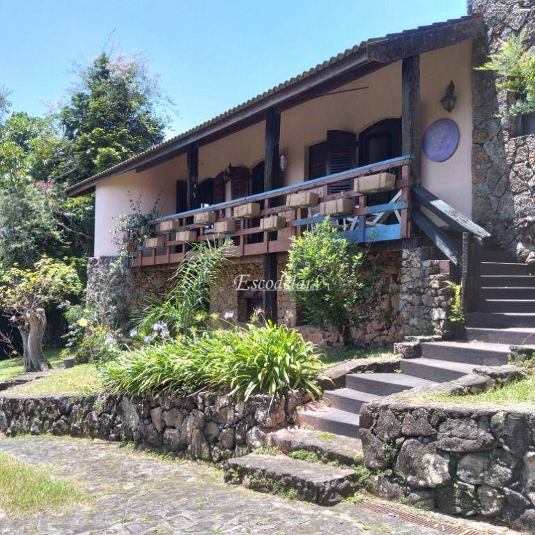 Sobrado com 3 dormitórios à venda, 500 m² por R$ 2.000.000,00 - Atibaia Vista da Montanha - Atibaia/SP