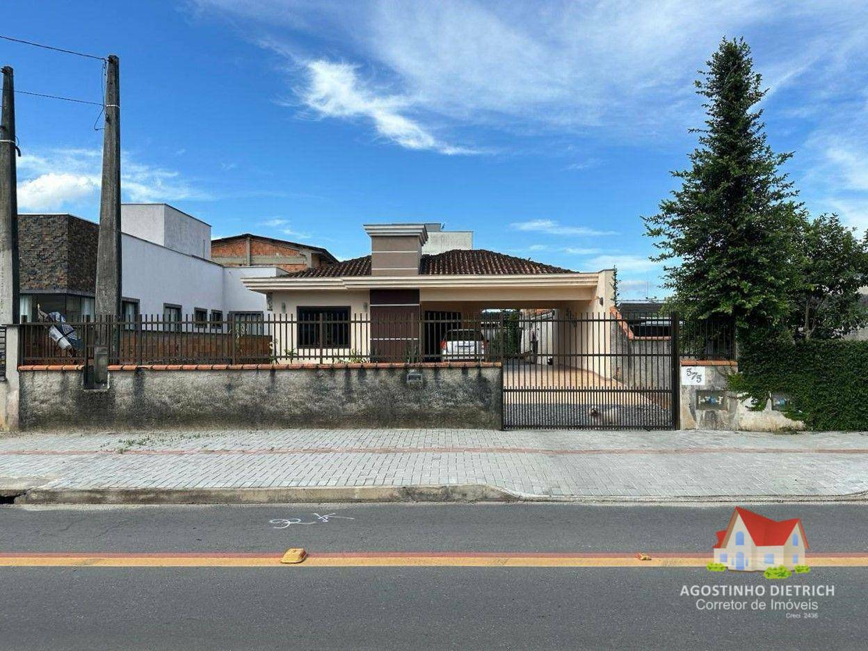 Casa  venda  no Aventureiro - Joinville, SC. Imveis
