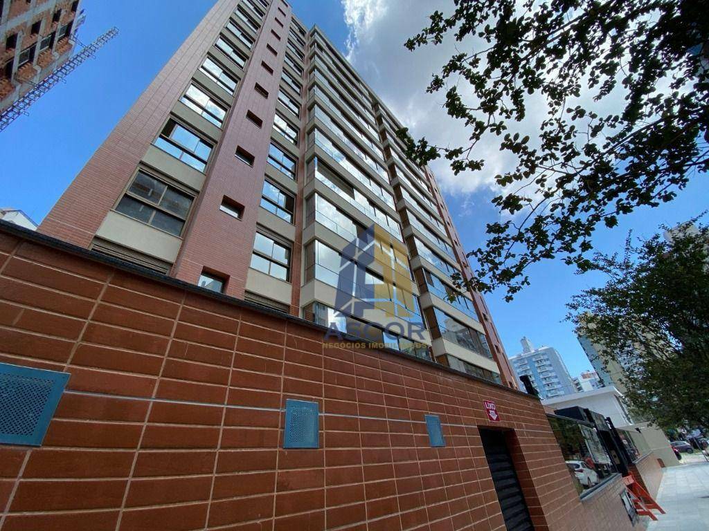 Apartamento com 4 suítes e 3 vagas à venda, 180 m² por R$ 2.800.000 - Centro - Florianópolis/SC